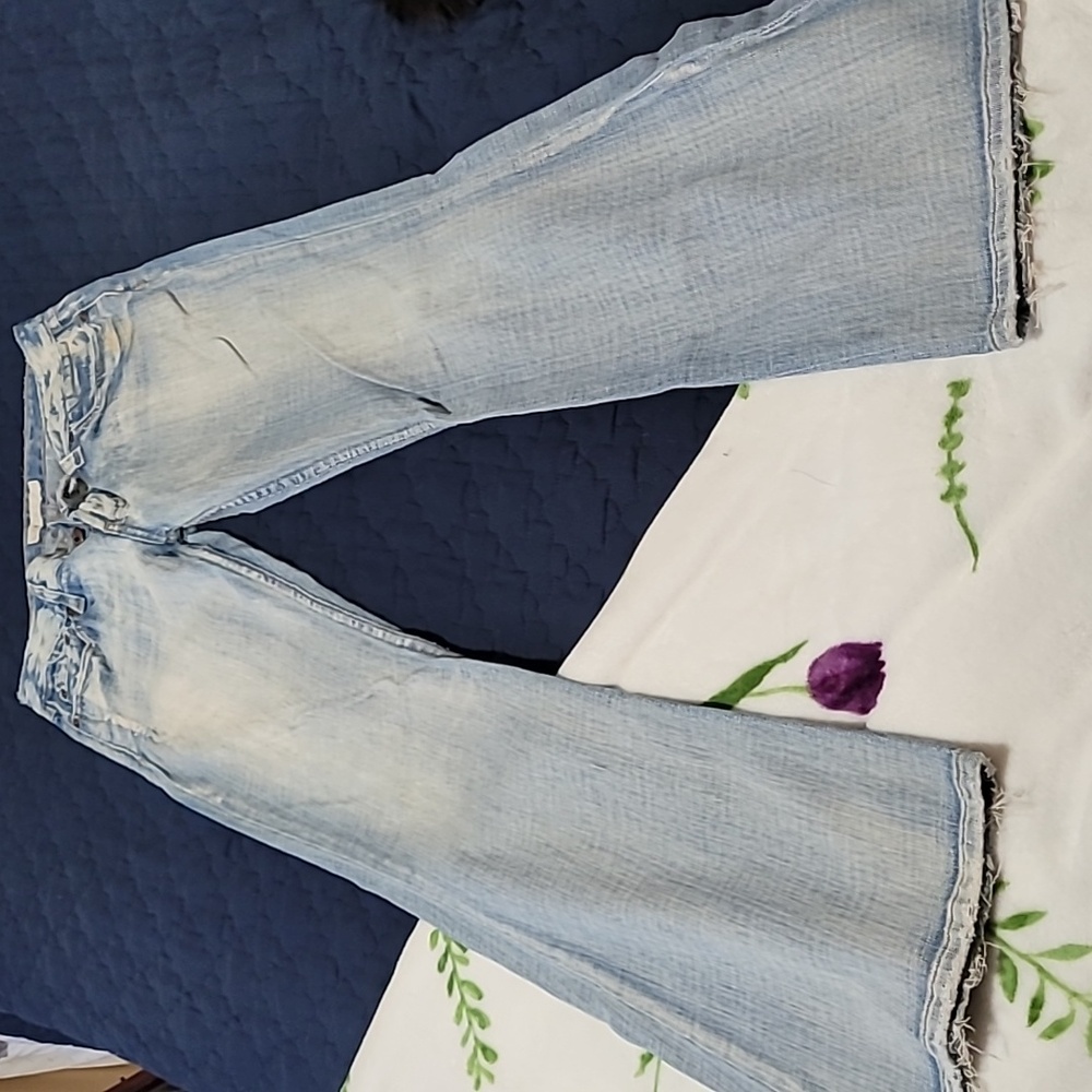 Buckle Jeans